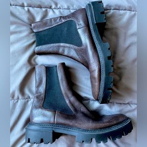 ZARA Dark Brown Men’s Chunky Sole Chelsea Boot size 8 (US)